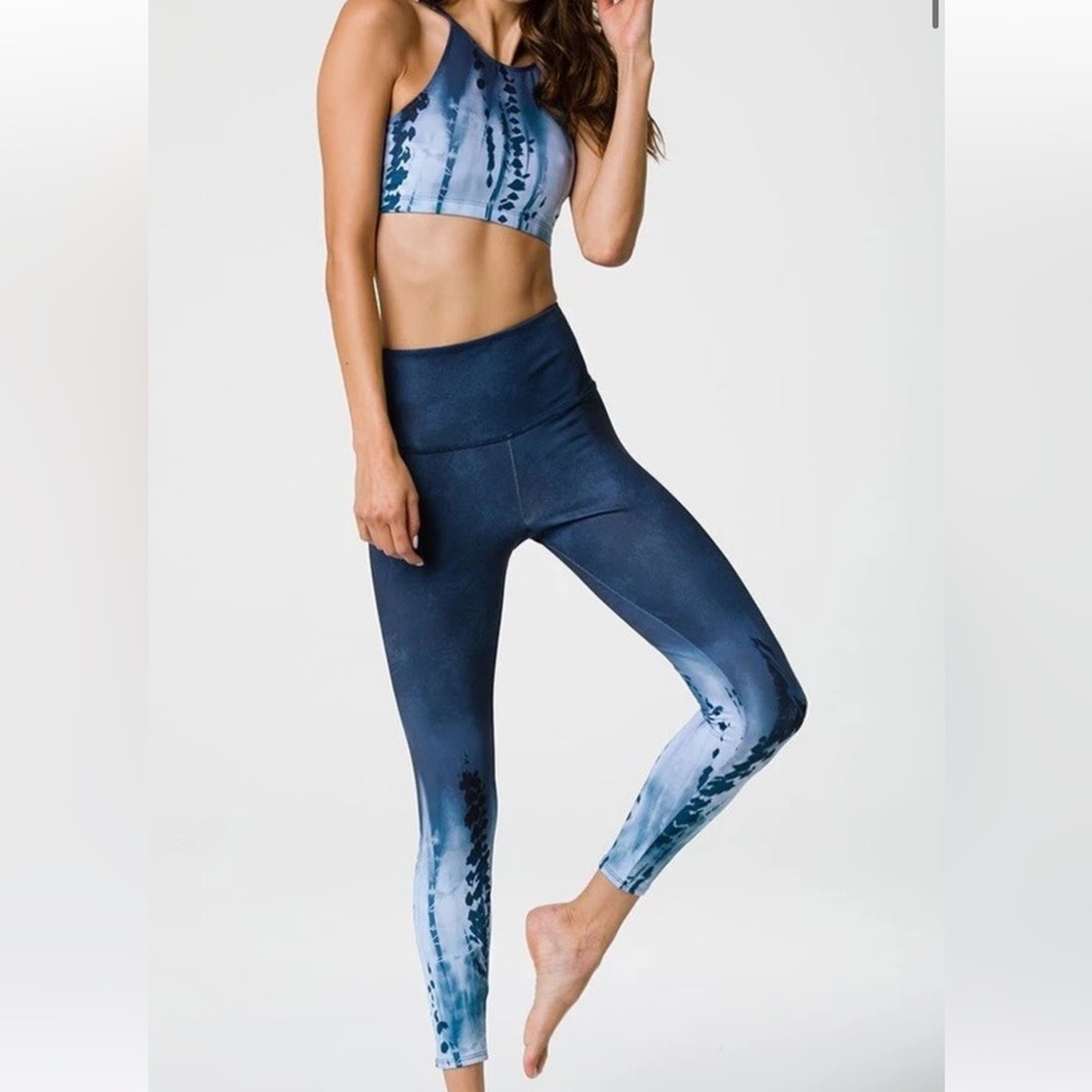 Onzie Blue Tie-Dye Leggings set size S/M